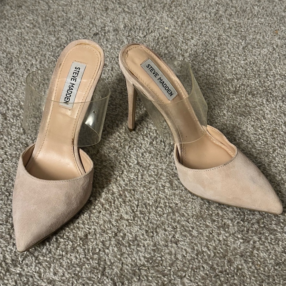 Steve Madden Pointed Toe Pumps